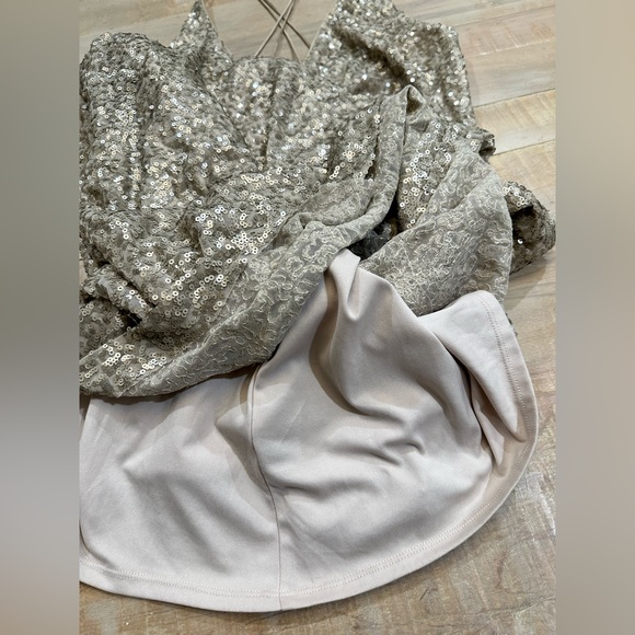 Lauren Ralph Lauren Evening Gold sequin Dress gown - Picture 16 of 17